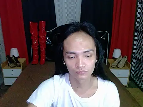 xAsianTOPModelx online show from March 24, 3:23 pm