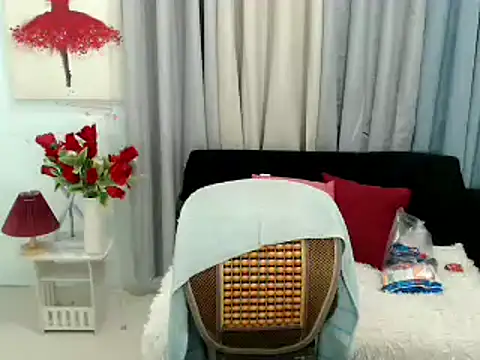 xAsianTOPModelx online show from November 3, 10:30 am