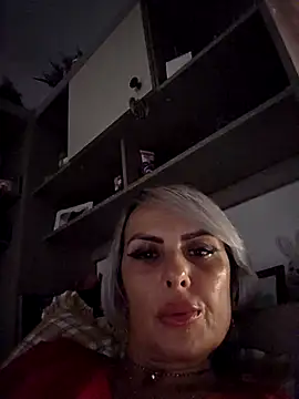 Snapshot of KirraWhite chatting on October 21, 6:07 pm KirraWhite online show from October 21, 6:07 pm