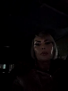 Snapshot of KirraWhite chatting on November 29, 5:13 pm KirraWhite online show from November 29, 5:13 pm