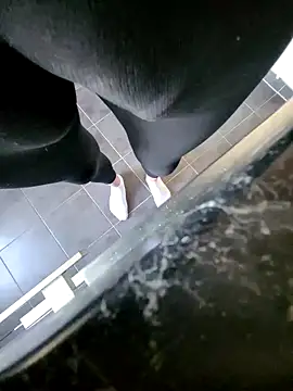 rezzzze online show from November 3, 12:42 pm