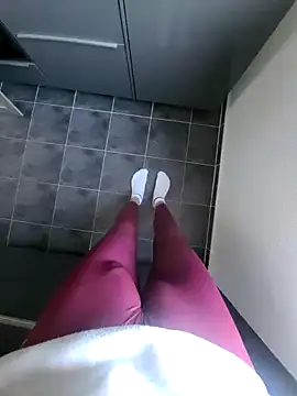 rezzzze online show from November 27, 10:27 am