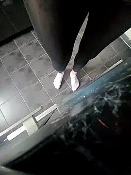 rezzzze online show from November 1, 2:11 pm