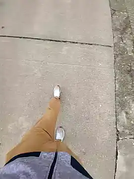 rezzzze online show from February 25, 9:20 am