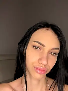 ilariea girl online show from December 3, 11:25 pm