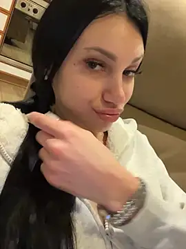 ilariea girl online show from February 8, 3:43 pm