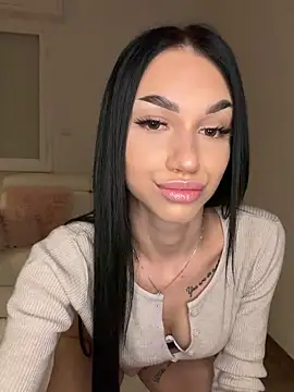 ilariea girl online show from April 2, 8:04 pm