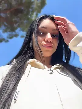 ilariea girl online show from May 17, 12:49 pm