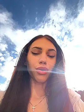 Snapshot of ilariea_girl chatting on October 17, 1:13 pm ilariea girl online show from October 17, 1:13 pm