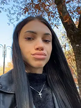 Snapshot of ilariea_girl chatting on October 7, 2:07 pm ilariea girl online show from October 7, 2:07 pm