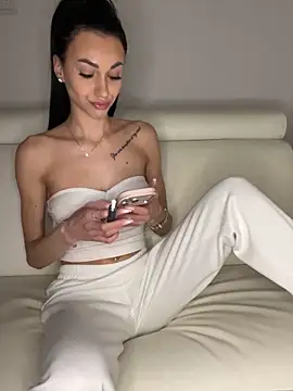 ilariea girl online show from February 10, 8:08 pm