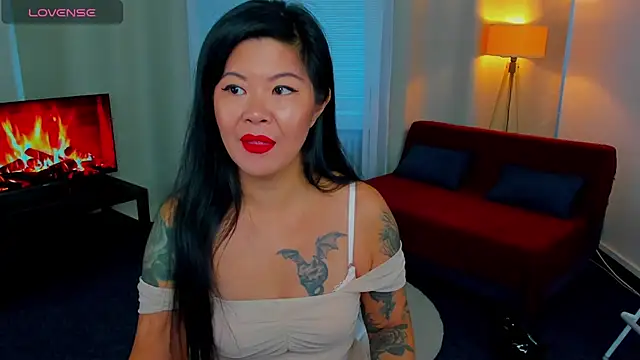 BeckySunday online show from October 3, 6:04 am