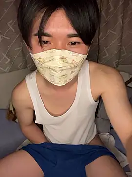 Snapshot of kumatan3434 chatting on March 1, 10:59 am kumatan3434 online show from March 1, 10:59 am