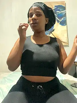 MissBubbles04 online show from November 2, 7:08 pm