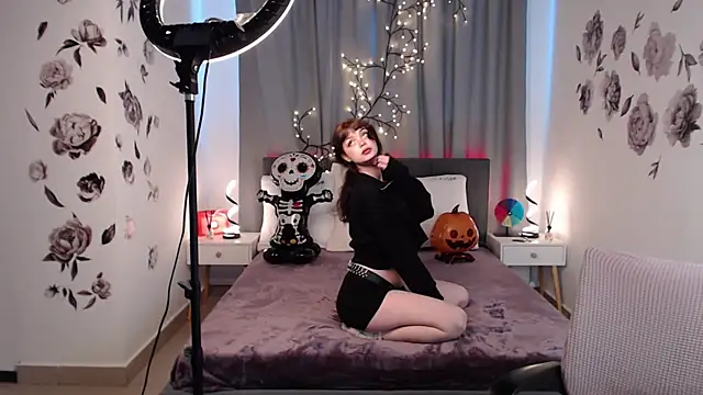 MileyRood online show from November 4, 11:52 pm