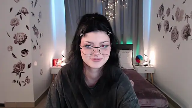 MileyRood online show from December 3, 1:06 am