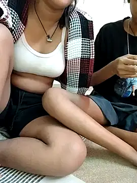 Unique girls90 online show from December 5, 4:11 am