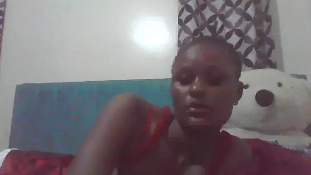 Snapshot of Famous-ryleigh chatting on October 16, 8:39 pm Famous-ryleigh online show from October 16, 8:39 pm