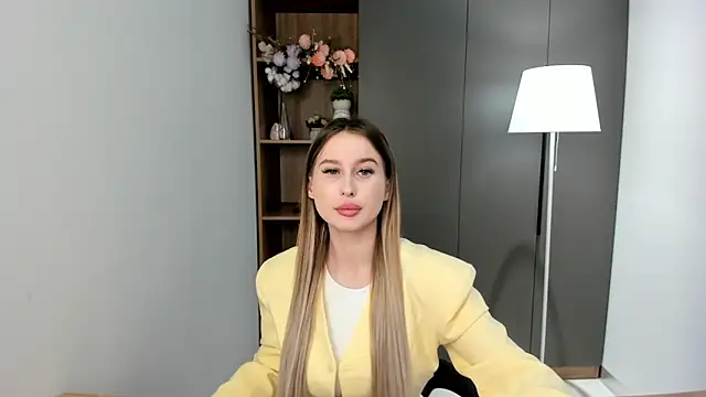 HattieCarranzo online show from October 2, 3:10 am