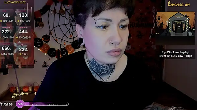 Snapshot of Senorita__Dakota chatting on November 8, 8:45 pm Senorita Dakota online show from November 8, 8:45 pm