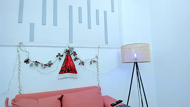 chloejhonson online show from November 28, 12:05 pm