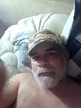 DeeBestEver online show from January 8, 8:42 am