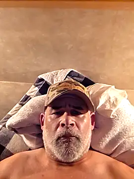 DeeBestEver online show from November 28, 4:18 pm