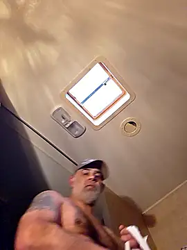 DeeBestEver online show from April 3, 2:12 pm