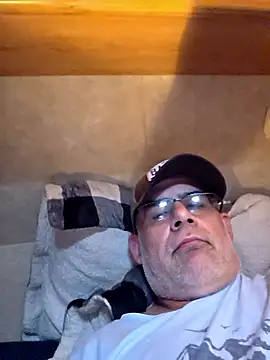 Snapshot of DeeBestEver chatting on October 9, 10:54 pm DeeBestEver online show from October 9, 10:54 pm
