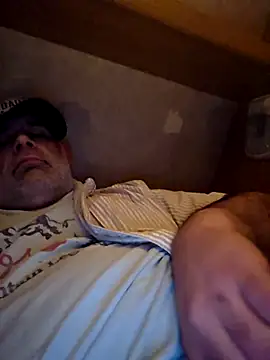 Snapshot of DeeBestEver chatting on October 18, 12:51 pm DeeBestEver online show from October 18, 12:51 pm
