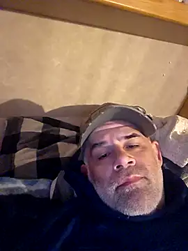 DeeBestEver online show from March 6, 2:01 pm