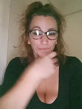 Fifi83Bell online show from November 27, 3:56 pm