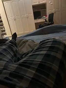 nanaisbackk online show from December 3, 7:46 pm