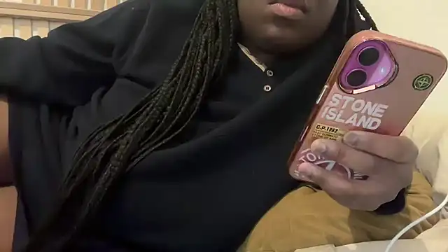 nanaisbackk online show from March 24, 12:05 pm