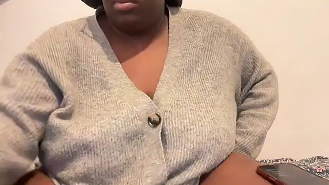 nanaisbackk online show from November 9, 12:20 pm