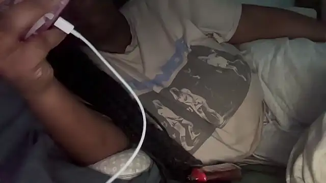 nanaisbackk online show from March 14, 5:19 pm