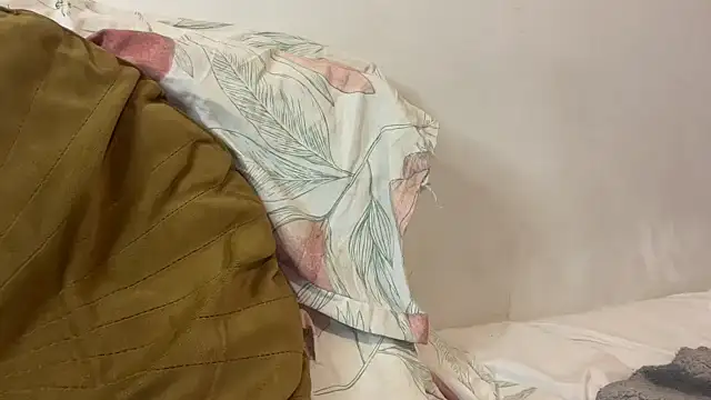 nanaisbackk online show from October 26, 7:14 pm