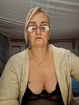 Jenny Blum online show from November 13, 5:22 am