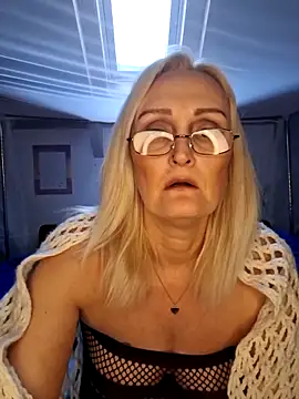 Jenny Blum online show from December 5, 1:32 pm