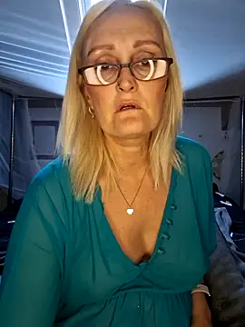 Jenny Blum online show from October 9, 8:15 am