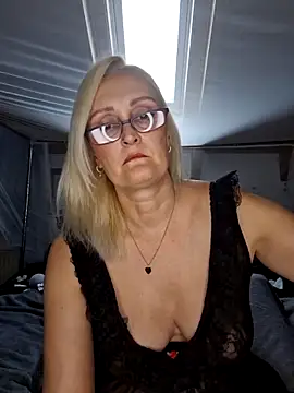 Jenny Blum online show from October 8, 8:05 am