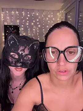 LaPetiteKim online show from March 25, 8:19 pm