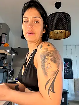 Snapshot of LaPetiteKim chatting on November 27, 8:48 am LaPetiteKim online show from November 27, 8:48 am