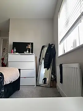 Victoria6989 online show from October 6, 1:45 pm