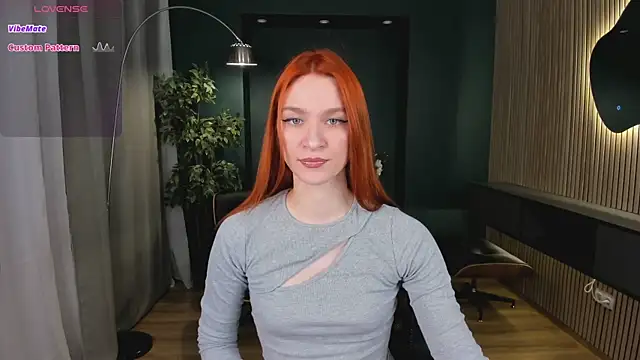 Snapshot of PollyMayer chatting on May 29, 8:48 pm PollyMayer online show from May 29, 8:48 pm
