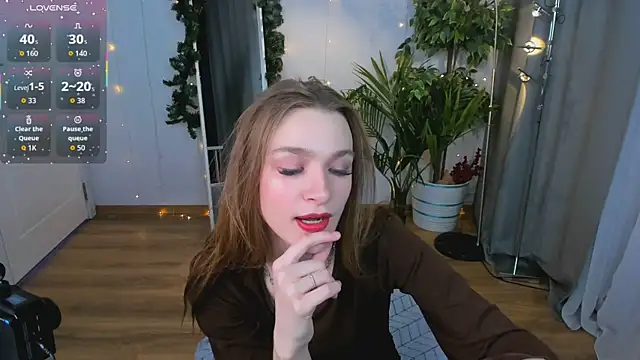 PollyMayer online show from January 8, 8:59 pm