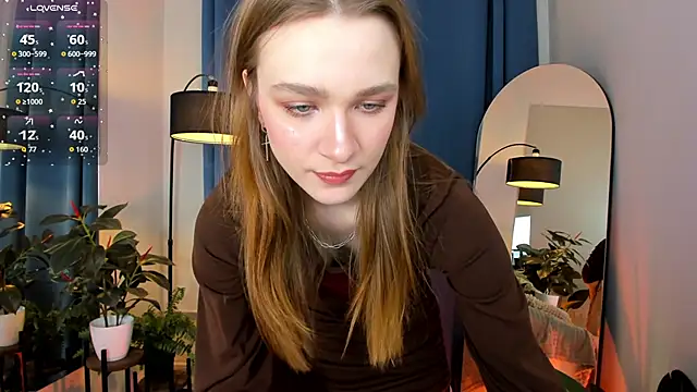 PollyMayer online show from March 7, 9:20 pm