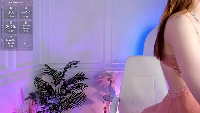 PollyMayer online show from April 16, 9:39 pm