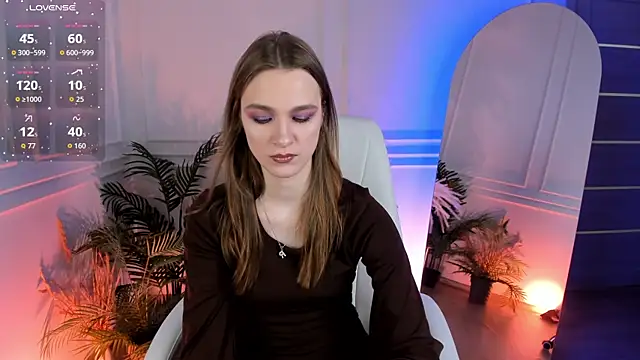 PollyMayer online show from April 21, 8:59 pm