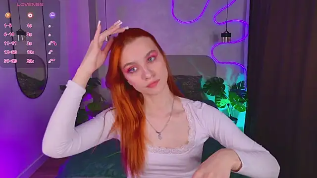 PollyMayer online show from June 11, 8:50 pm
